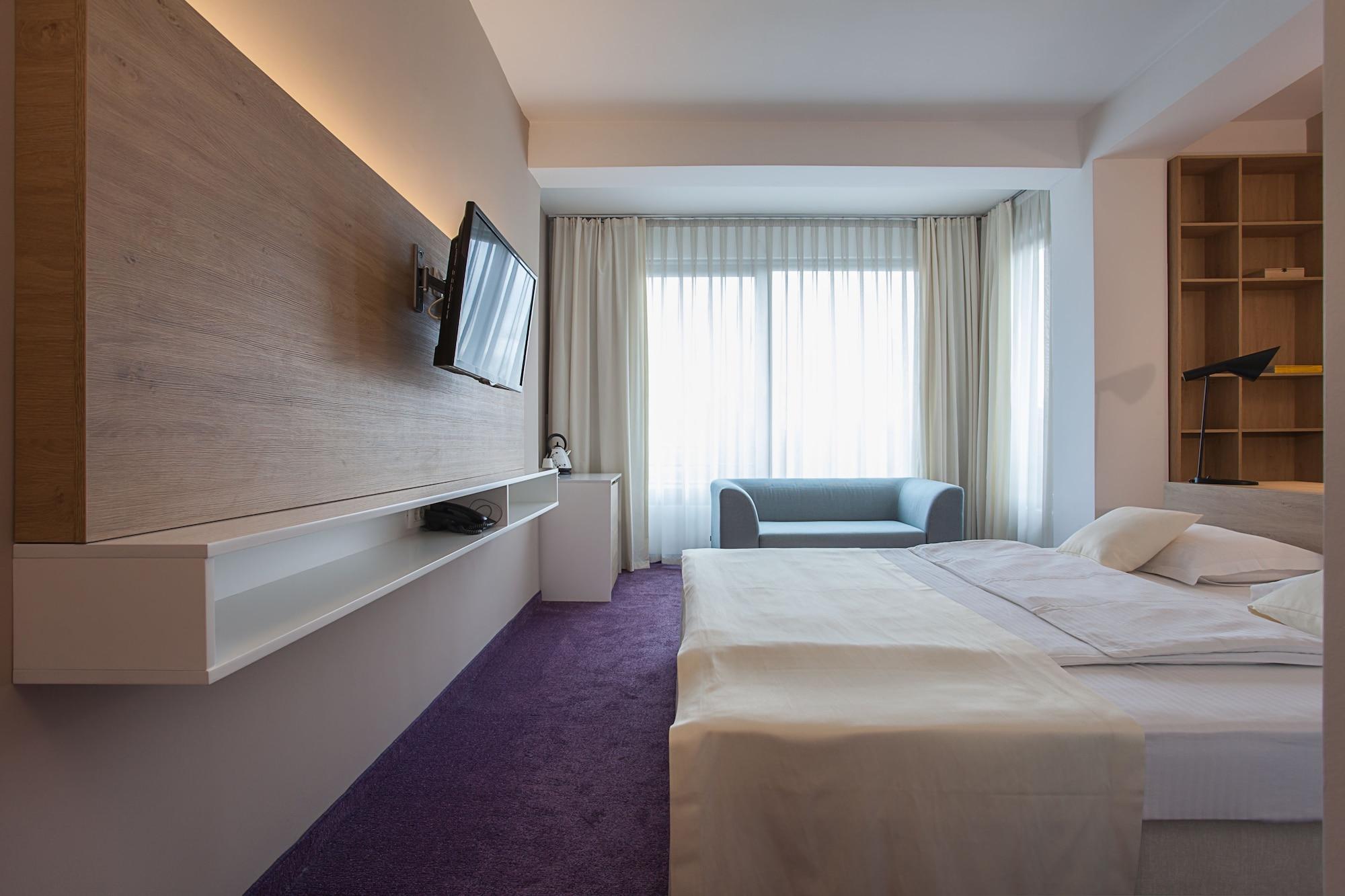 City Park Hotel Скопие Екстериор снимка